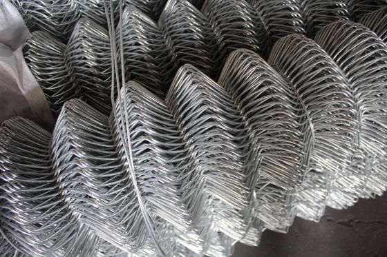 Varies Chain Link Fencing Ultimate Combination Of High Strength And High Flexibilitymetal mesh fencechain link wire mesh fence