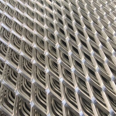 Lightweight Expanded Metal Sheet Designed for Easy Cutting Splicing and Installation in Construction and Industrial Settings