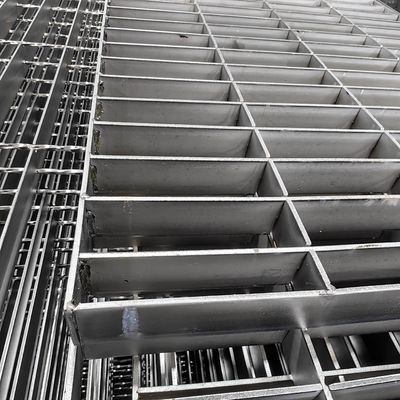 Grille de revêtement de sol en acier inoxydable avec soudage sous pression par machine