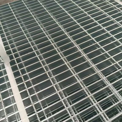 Excellente grille en acier de protection contre les incendies avec une forte capacité de charge au sol de l'usine