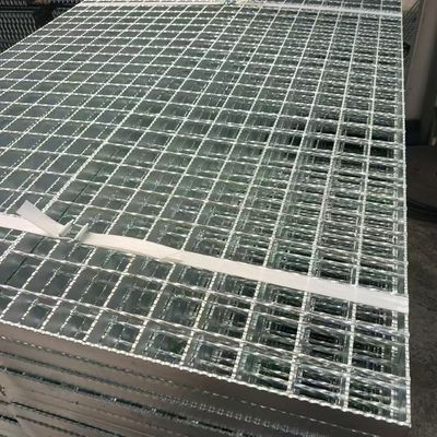 Grille d'acier industriel Structure en acier durable et polyvalent