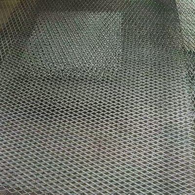 Q235 Plaque de bande de roulement métallique en acier élargie à haute résistance à la corrosion