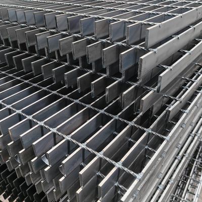 Grille de plancher en acier avec soudage sous pression par machine Barre transversale de 30 mm