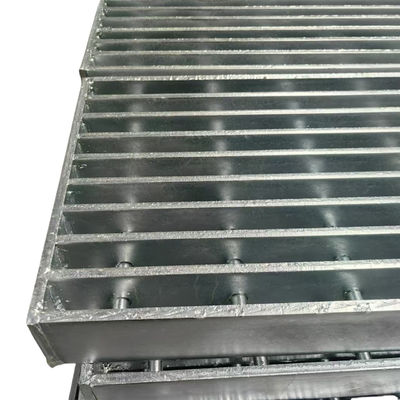 YB/T4001.1-2007 Grille de plancher en acier antidérapant standard de 30 mm avec surface brillante