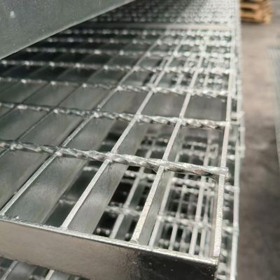 Des grilles en acier de haute performance: répondre aux normes les plus strictes de l'industrie