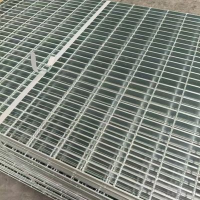 Grille en acier résistant à la corrosion pour les installations côtières et offshore