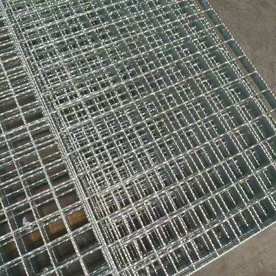 Grille en acier industriel à barres transversales en acier tordu pour la sécurité industrielle