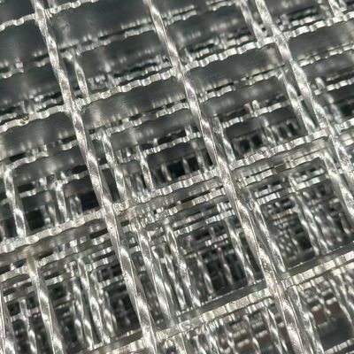 Des grilles en acier enroulées: polyvalentes et faciles à assembler