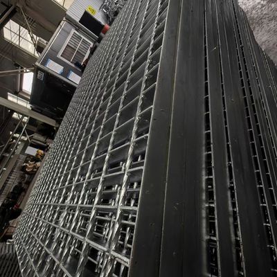 Grille de sécurité galvanisée à grande capacité Grille antidérapante avec protection contre la corrosion