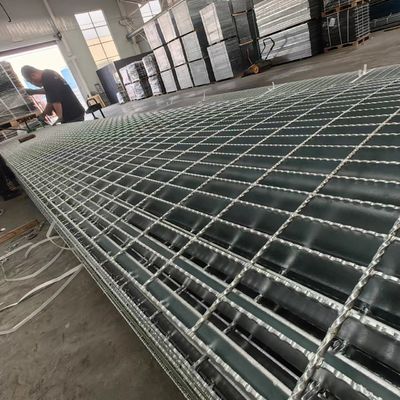 Soudage de grille d'acier stable avec une belle apparence et une résistance à la corrosion