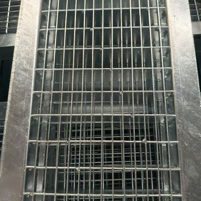 Résistant à la corrosion en acier galvanisé à chaud