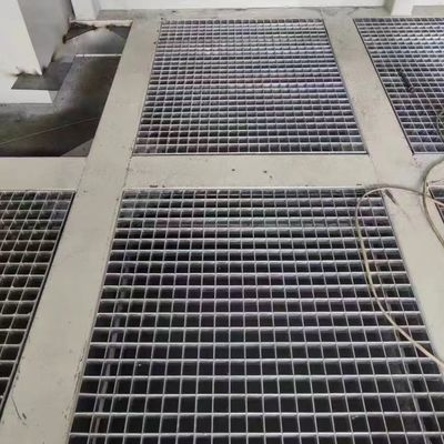 Grille à barres ouvertes en aluminium léger de 5 mm avec un espacement de barres d'un pouce et une surface anodisée