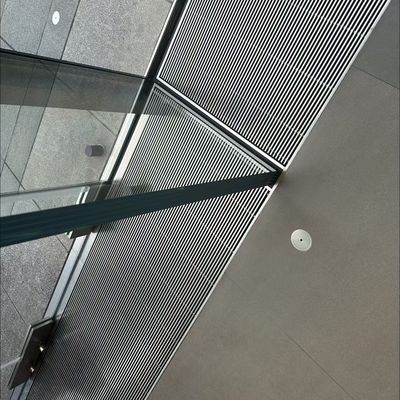 5 mm épaisseur de barre de grille en aluminium avec 40 mm de hauteur de barre de roulement et surface anodisante