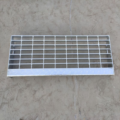 0.3-0.8mm épaisseur en acier grille de la bande de roulement G303/30/100 pour les environnements corrosifs