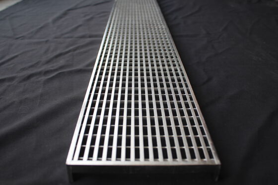 316L Stainless Steel Serrated Bar Grating with Saltwater Corrosion Protection and Customizable Size for Industrial Platforms