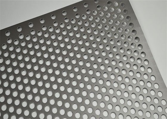 processus de polissage 9.5mm de panneau perforé d'acier inoxydable d'épaisseur de 3mm bouleversés